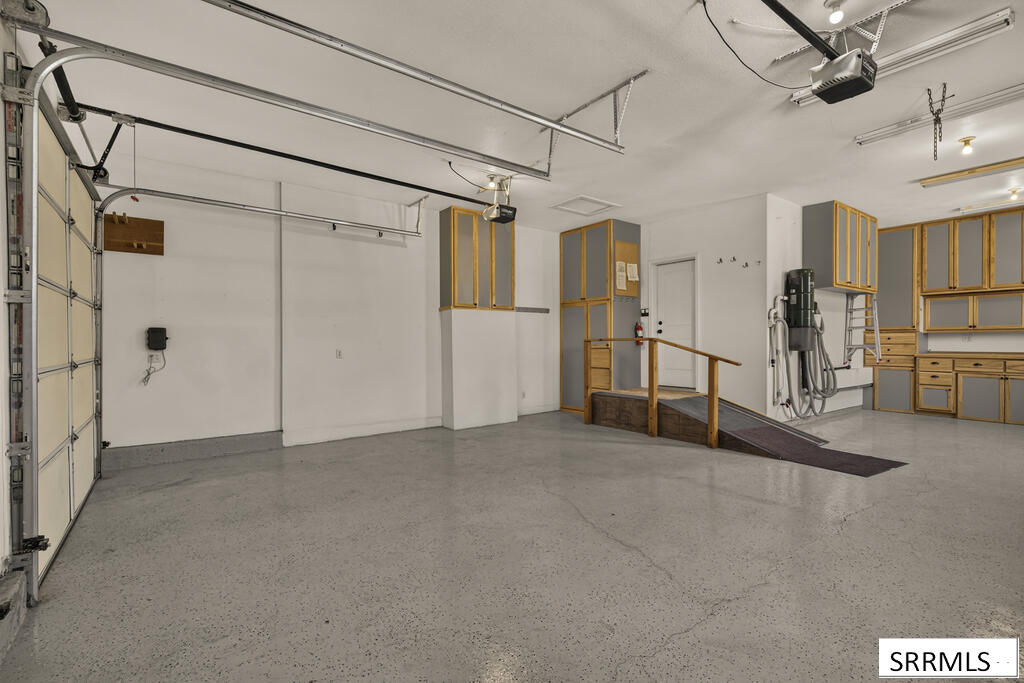 183 W 265 N Property Photo 45