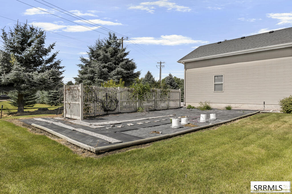 183 W 265 N Property Photo 59