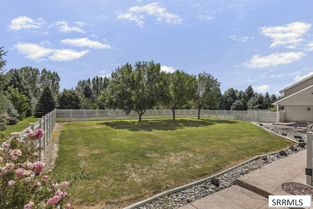 183 W 265 N Property Photo 62