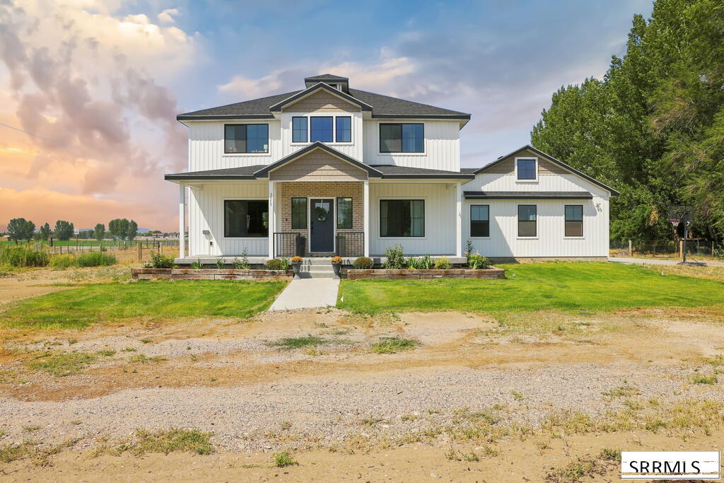 3953 E 460 N Property Photo 1