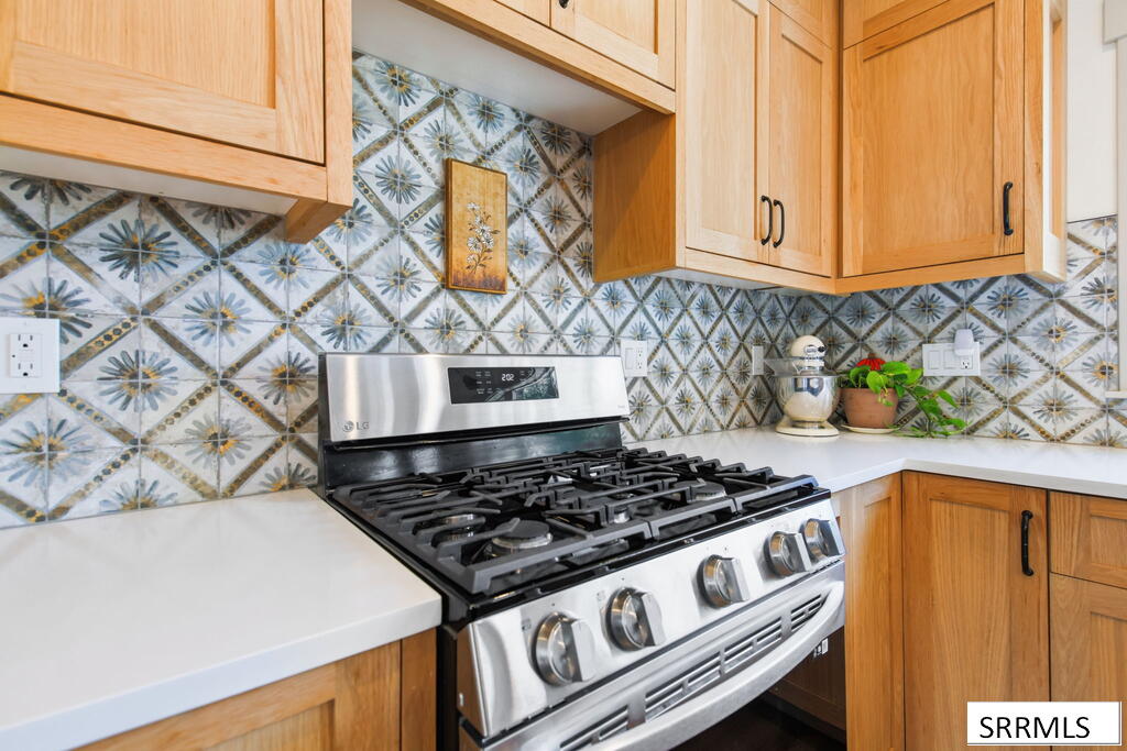 3953 E 460 N Property Photo 17