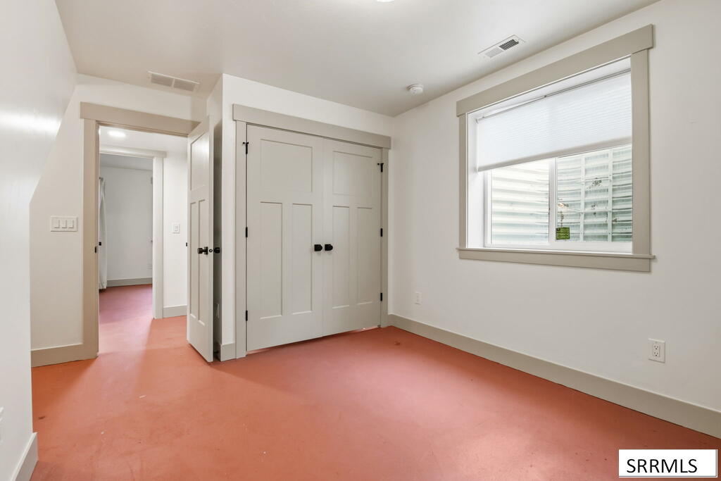 3953 E 460 N Property Photo 46