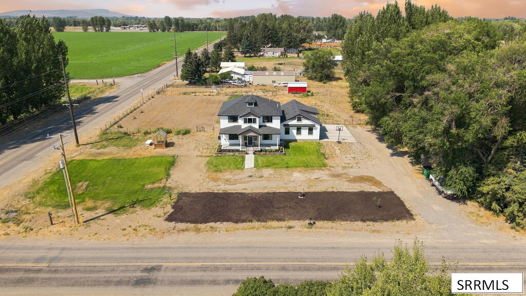 3953 E 460 N Property Photo 54