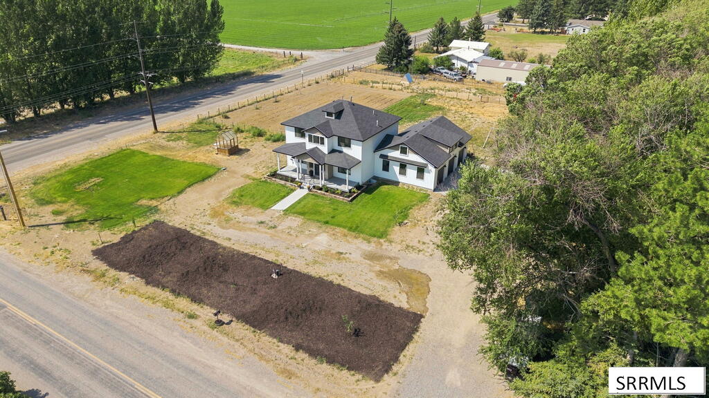 3953 E 460 N Property Photo 56