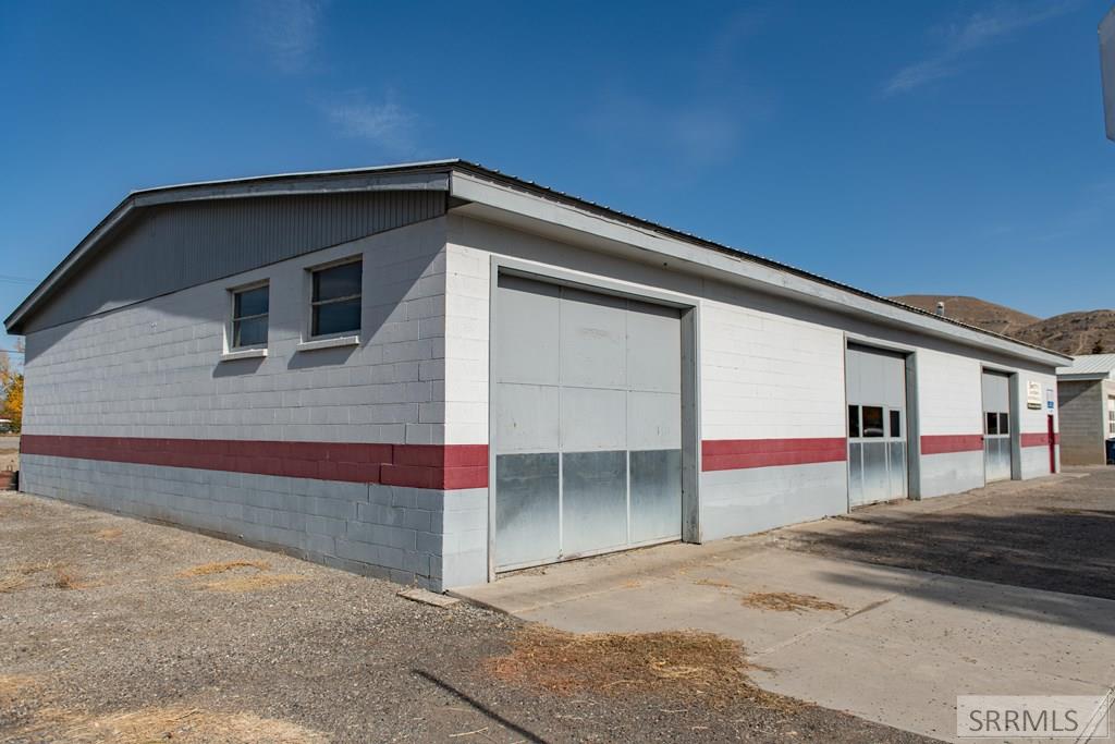 190 W Arco Avenue Property Photo 15
