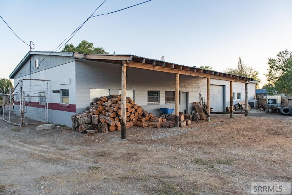190 W Arco Avenue Property Photo 19