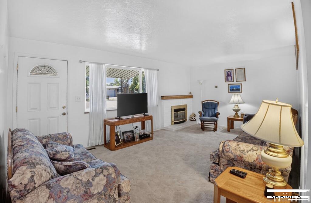 825 Sykes Drive Property Photo 6