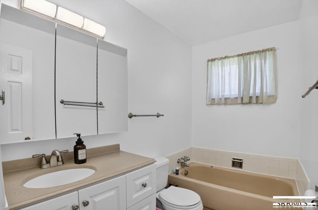 825 Sykes Drive Property Photo 13