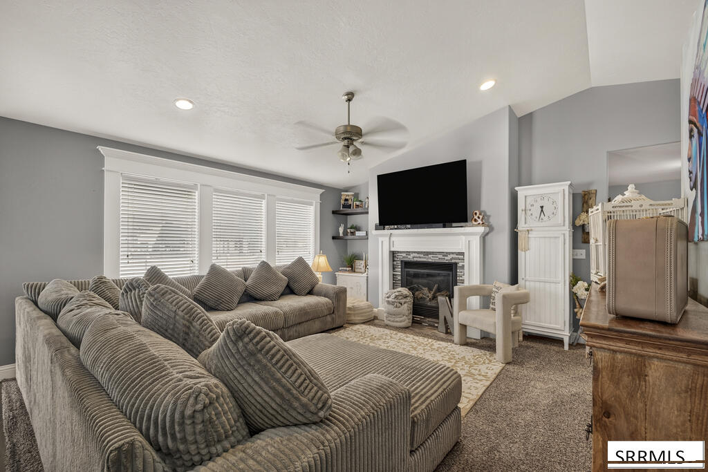 3786 N Flint Avenue Property Photo 5
