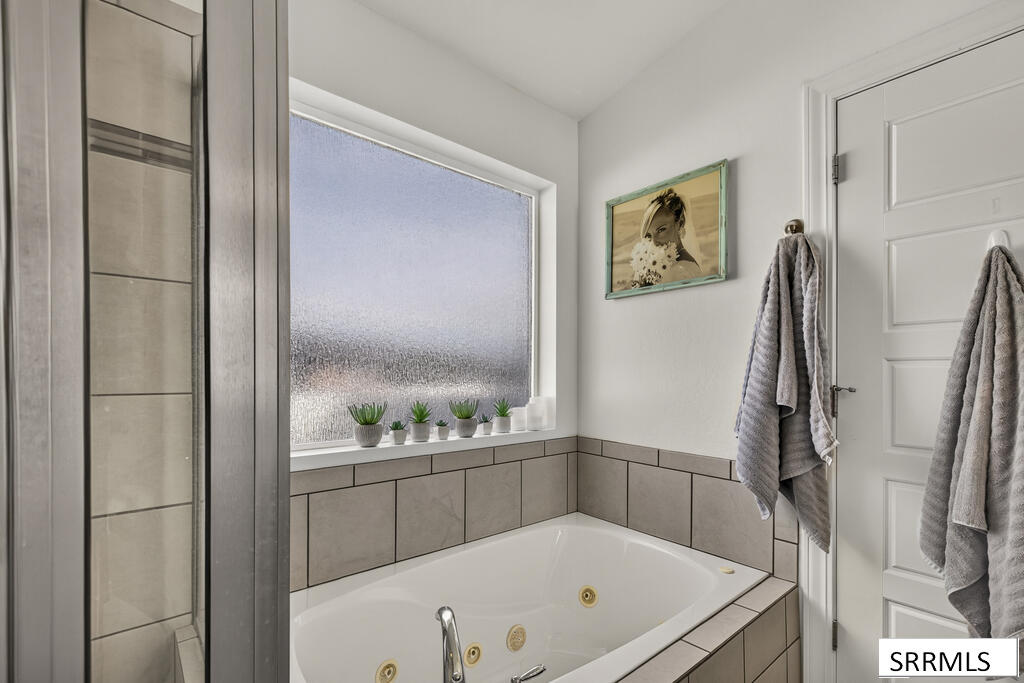 3786 N Flint Avenue Property Photo 19