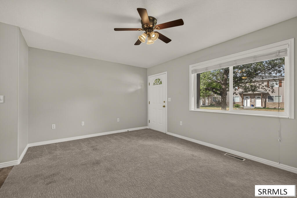640 Sunflower Road Property Photo 4