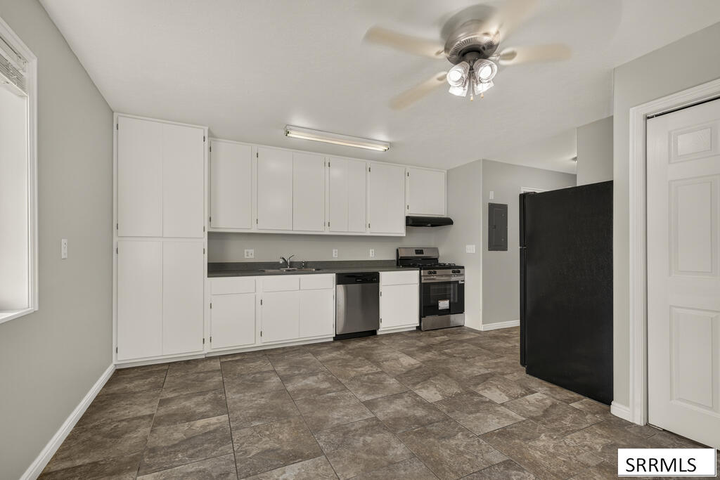 640 Sunflower Road Property Photo 8