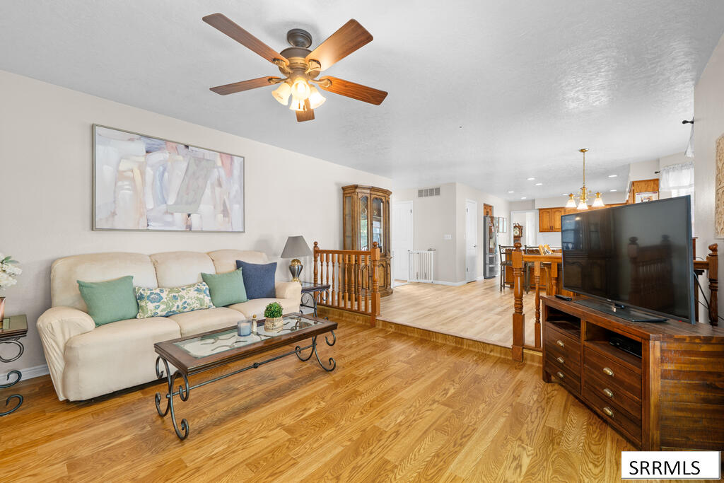 4951 Independence Property Photo 15