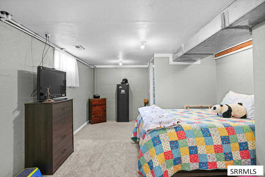970 N 1000 E Property Photo 17