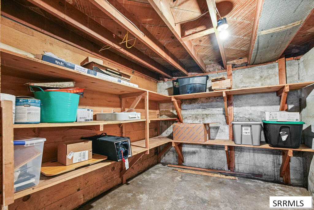 970 N 1000 E Property Photo 20