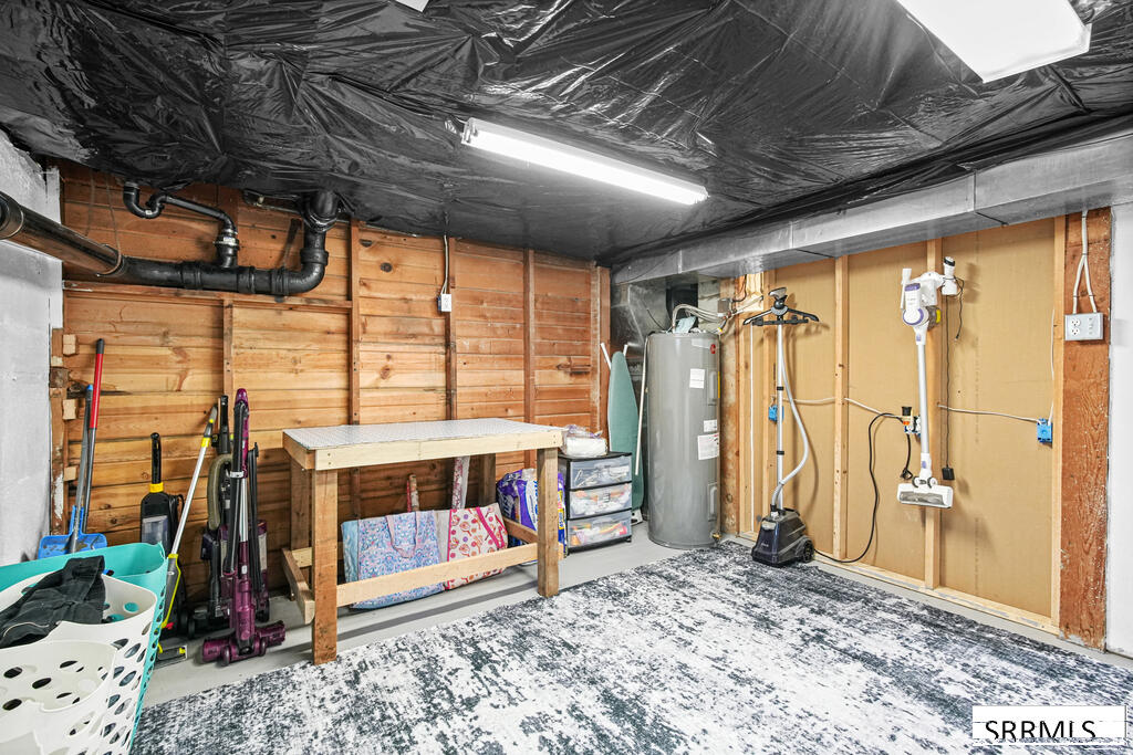 970 N 1000 E Property Photo 22