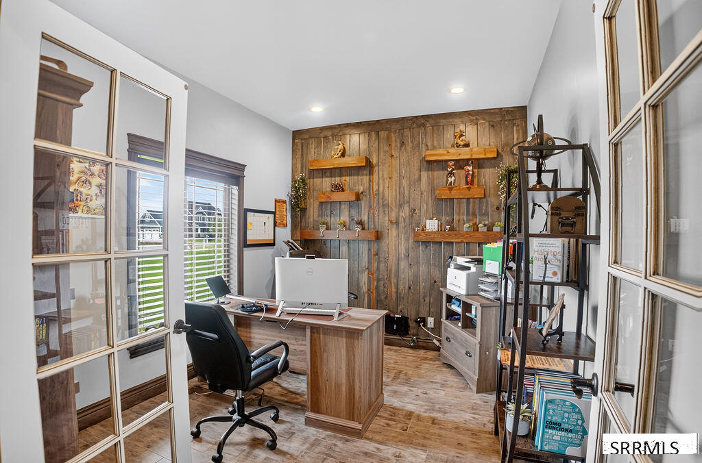 284 N 465 W Property Photo 11
