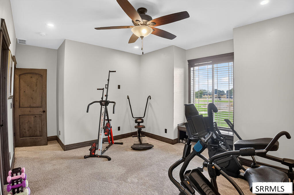 284 N 465 W Property Photo 34