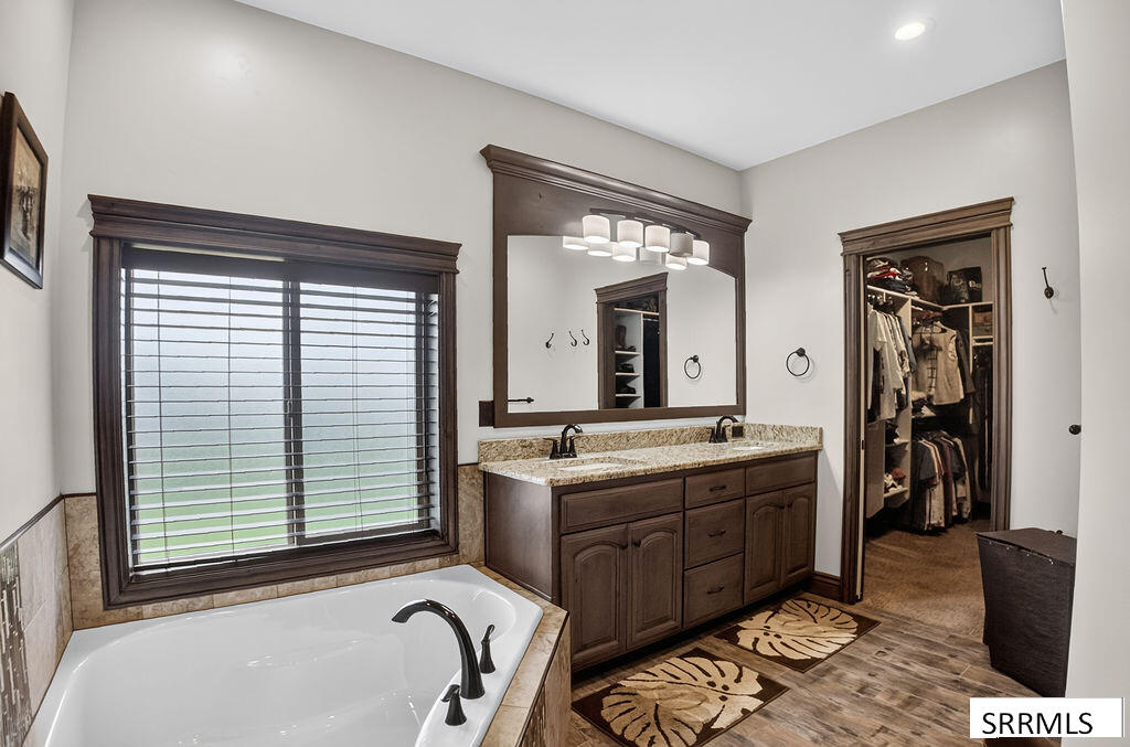 284 N 465 W Property Photo 41