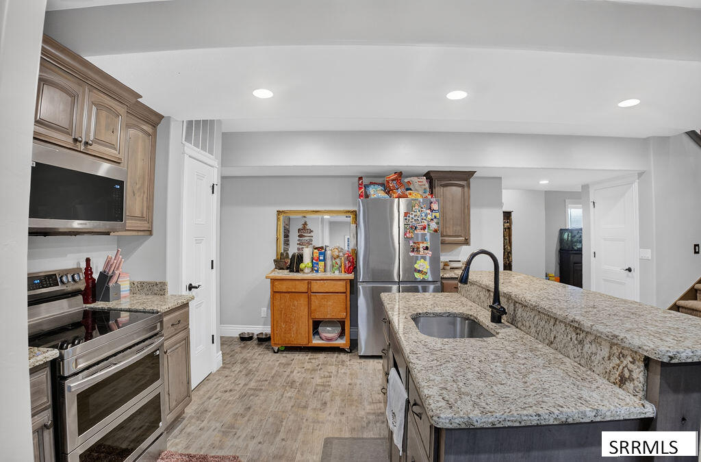284 N 465 W Property Photo 45