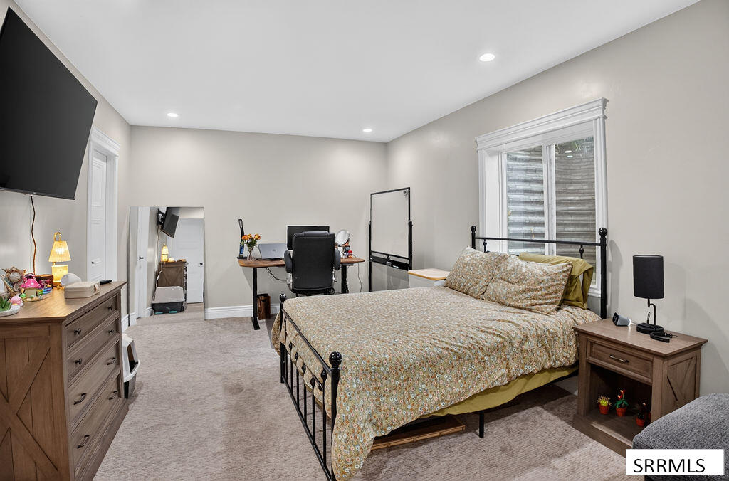 284 N 465 W Property Photo 53