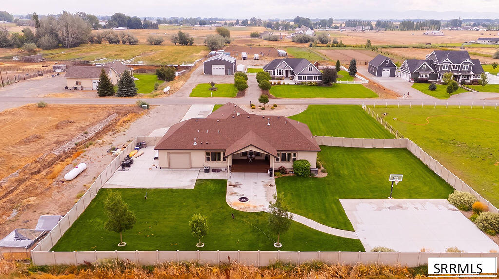 284 N 465 W Property Photo 68