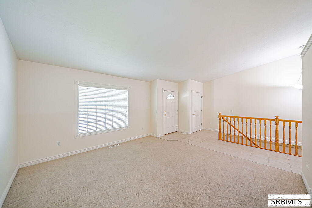 2086 12th Street Circle Property Photo 6
