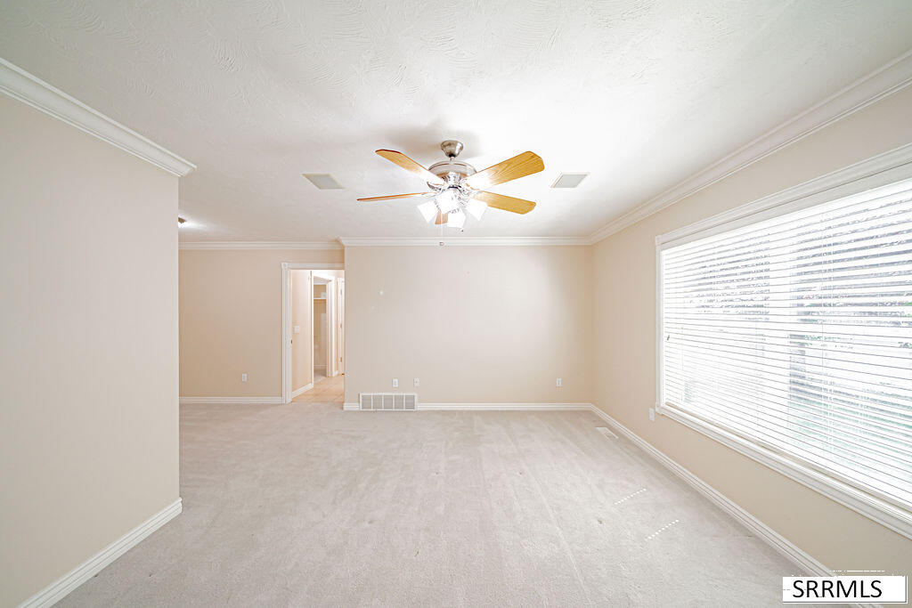 2086 12th Street Circle Property Photo 17