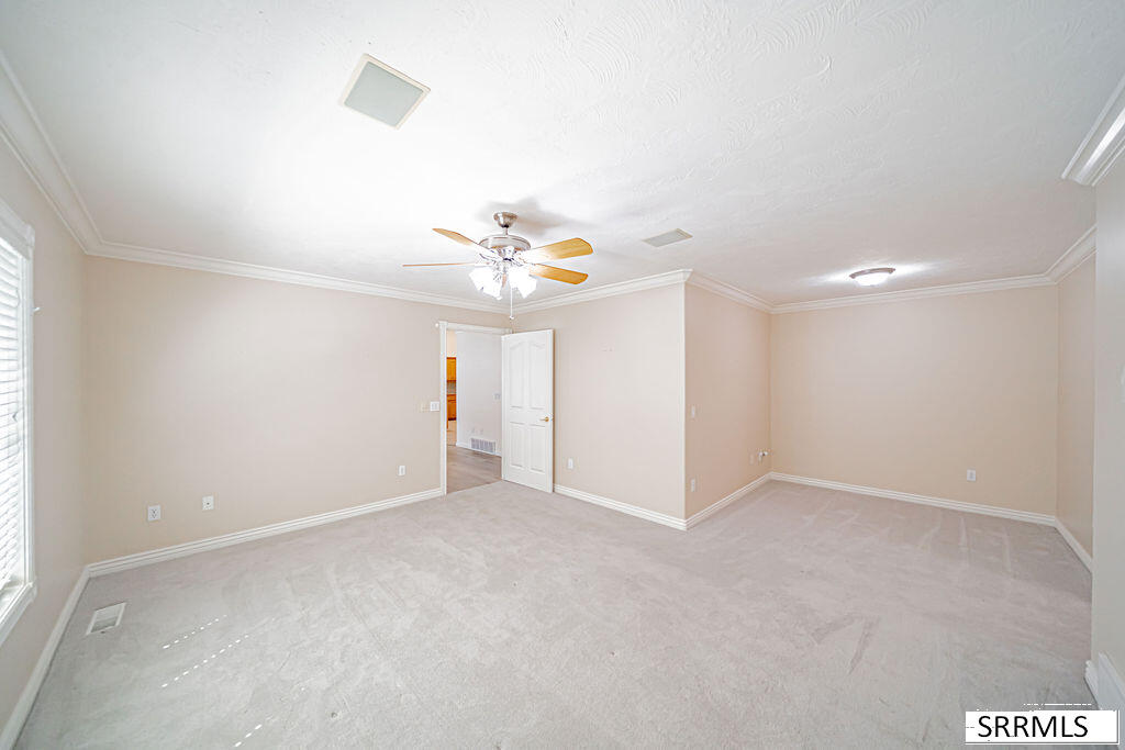 2086 12th Street Circle Property Photo 18