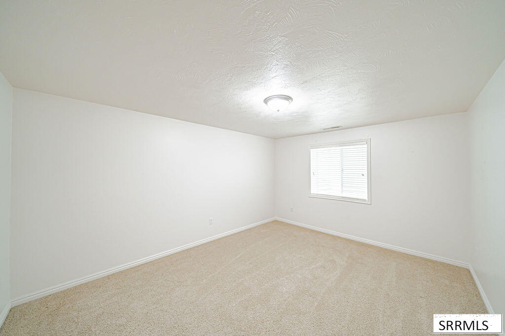2086 12th Street Circle Property Photo 27