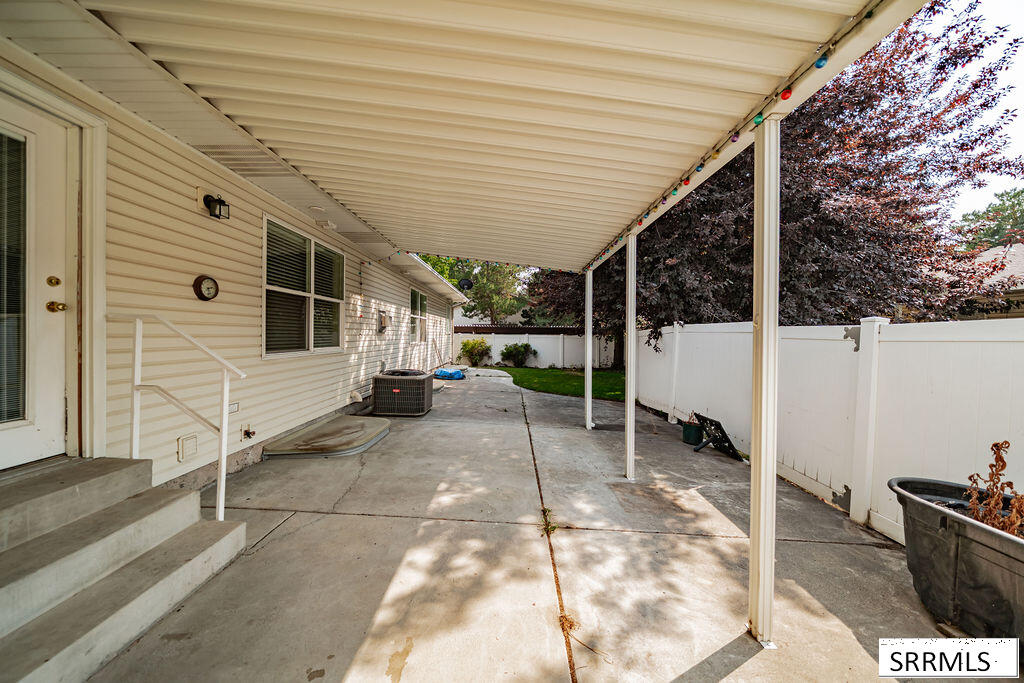 2086 12th Street Circle Property Photo 28