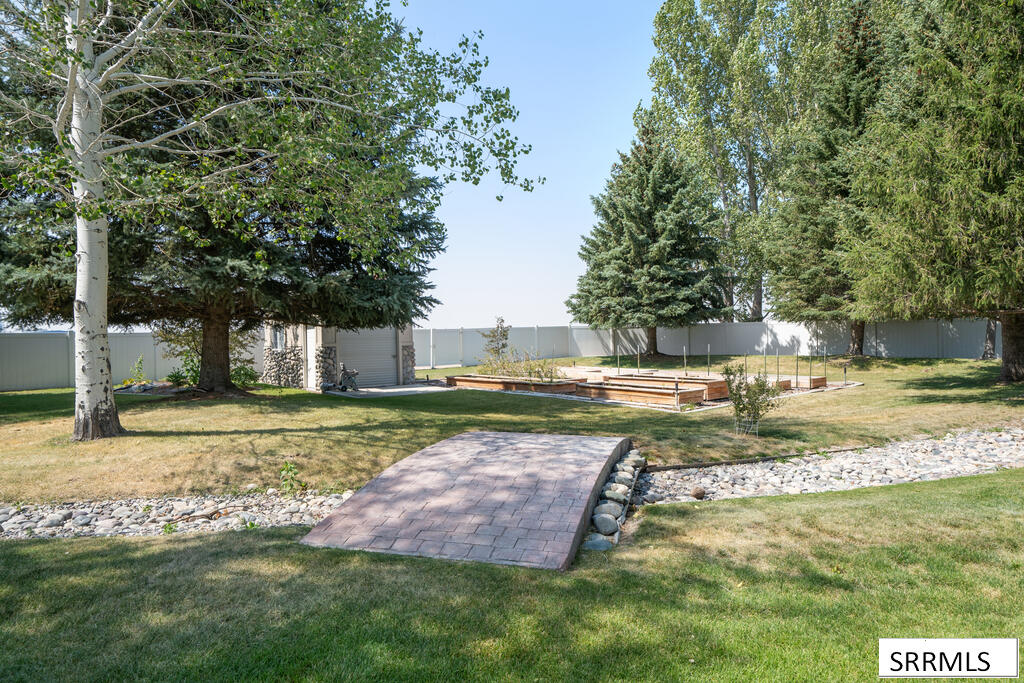 583 W Honey Creek Property Photo 19