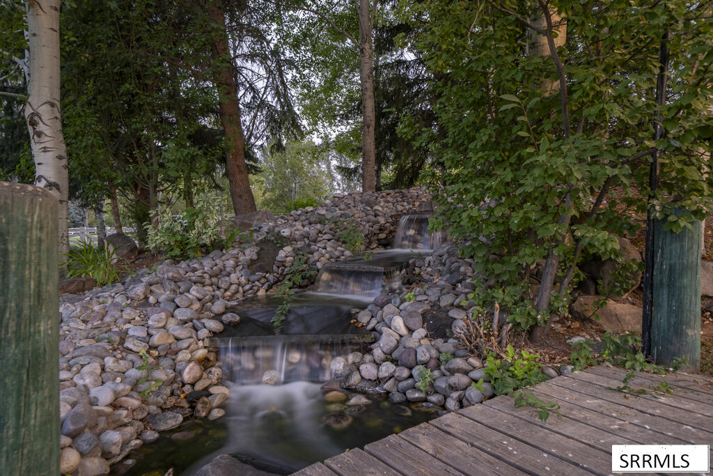 583 W Honey Creek Property Photo 39