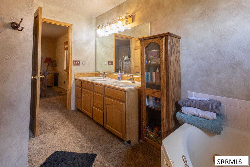 73 N 100 W Property Photo 15