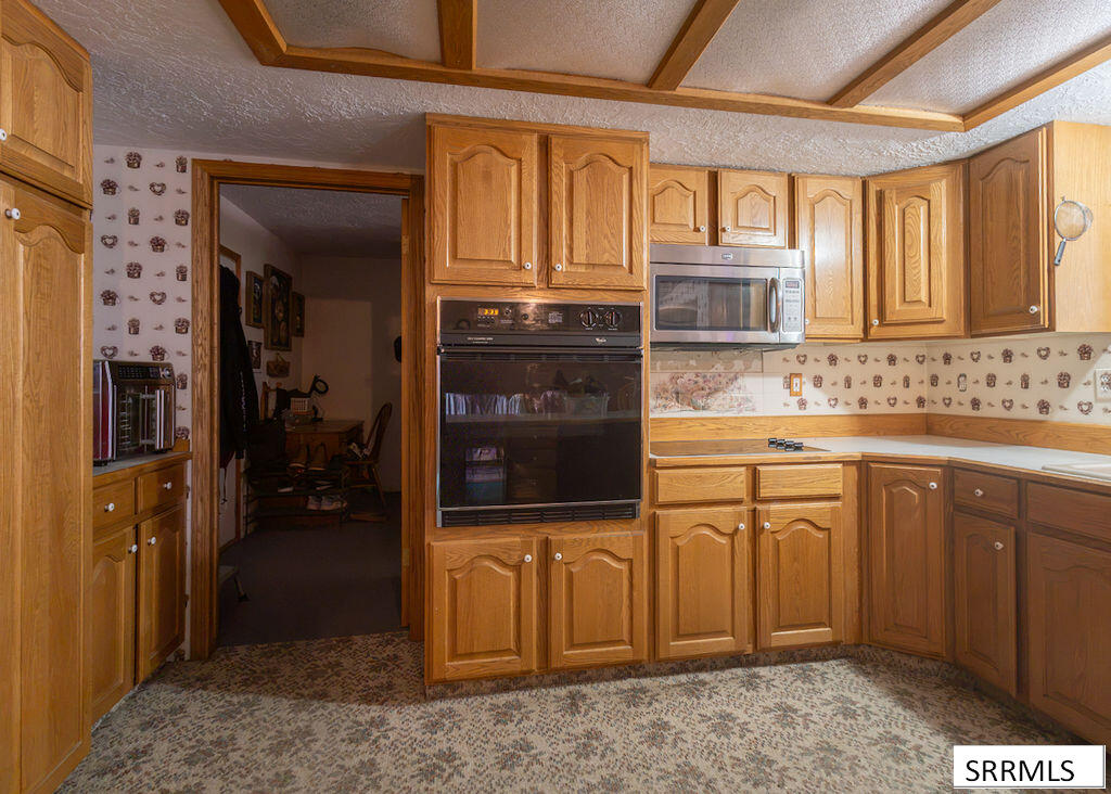 73 N 100 W Property Photo 22