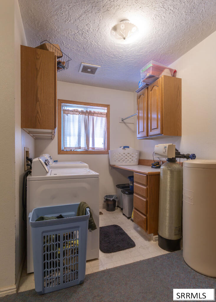 73 N 100 W Property Photo 24