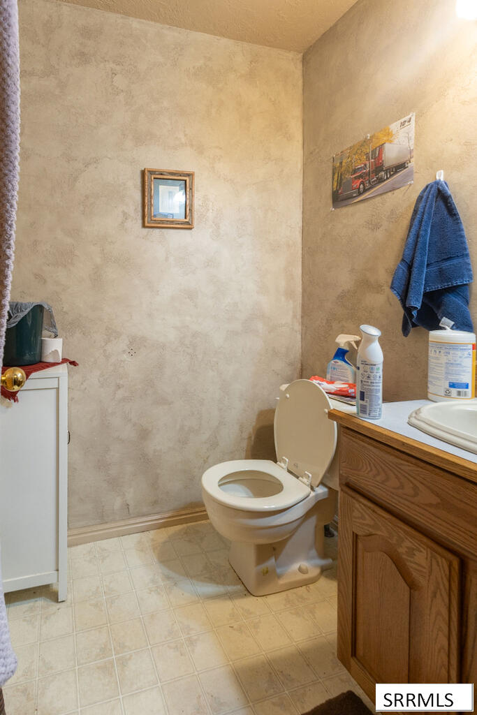 73 N 100 W Property Photo 26