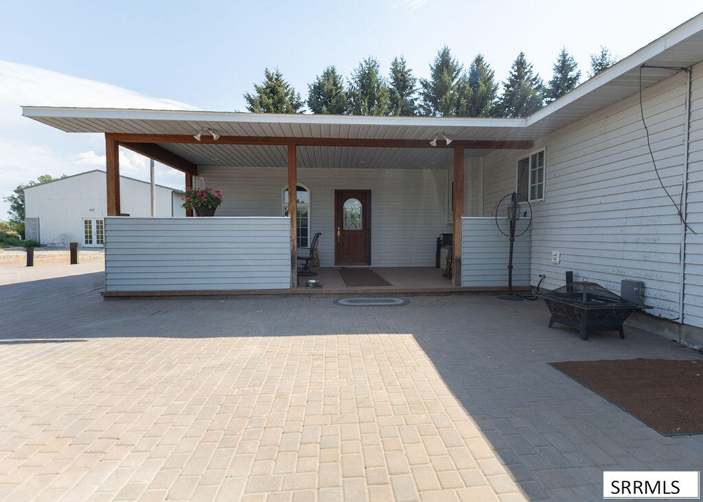 73 N 100 W Property Photo 33