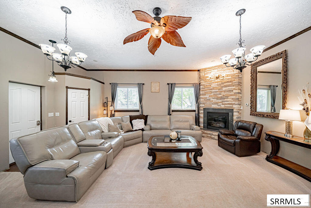 4055 E 356 N Property Photo 6