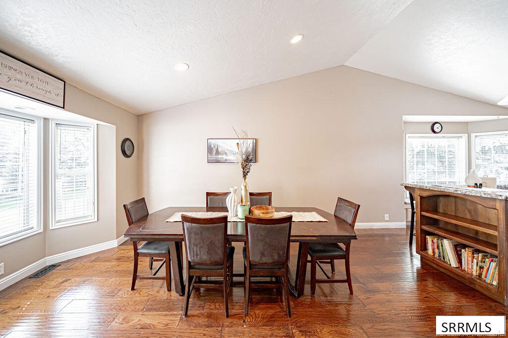 4055 E 356 N Property Photo 10