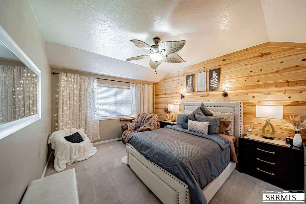 4055 E 356 N Property Photo 18