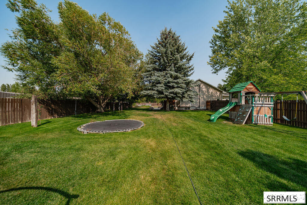 4055 E 356 N Property Photo 47