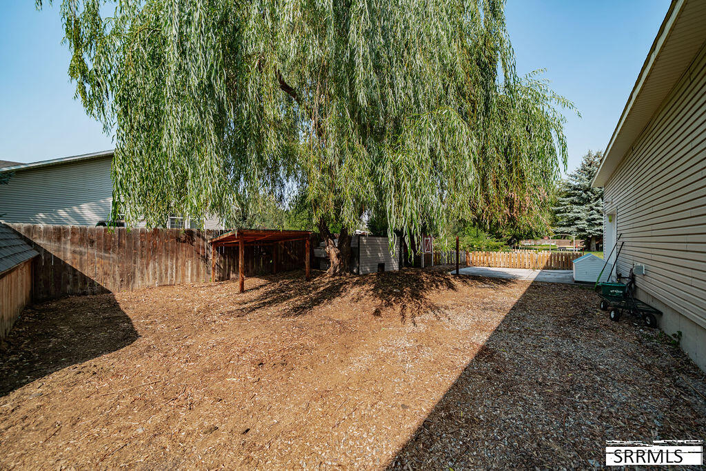 4055 E 356 N Property Photo 49
