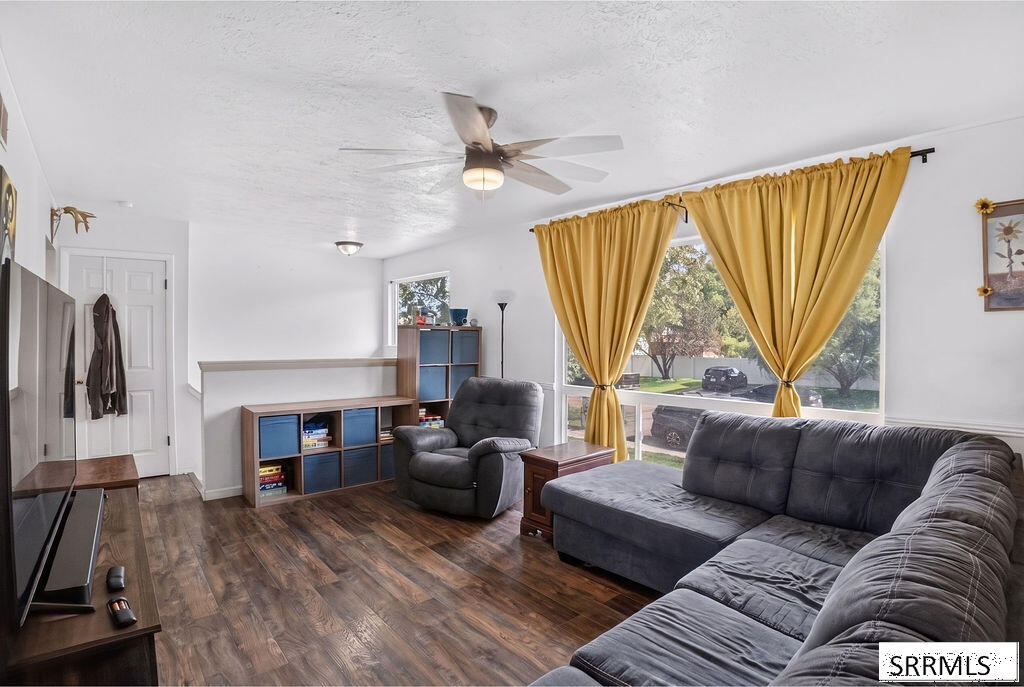 758 Callie Property Photo 7