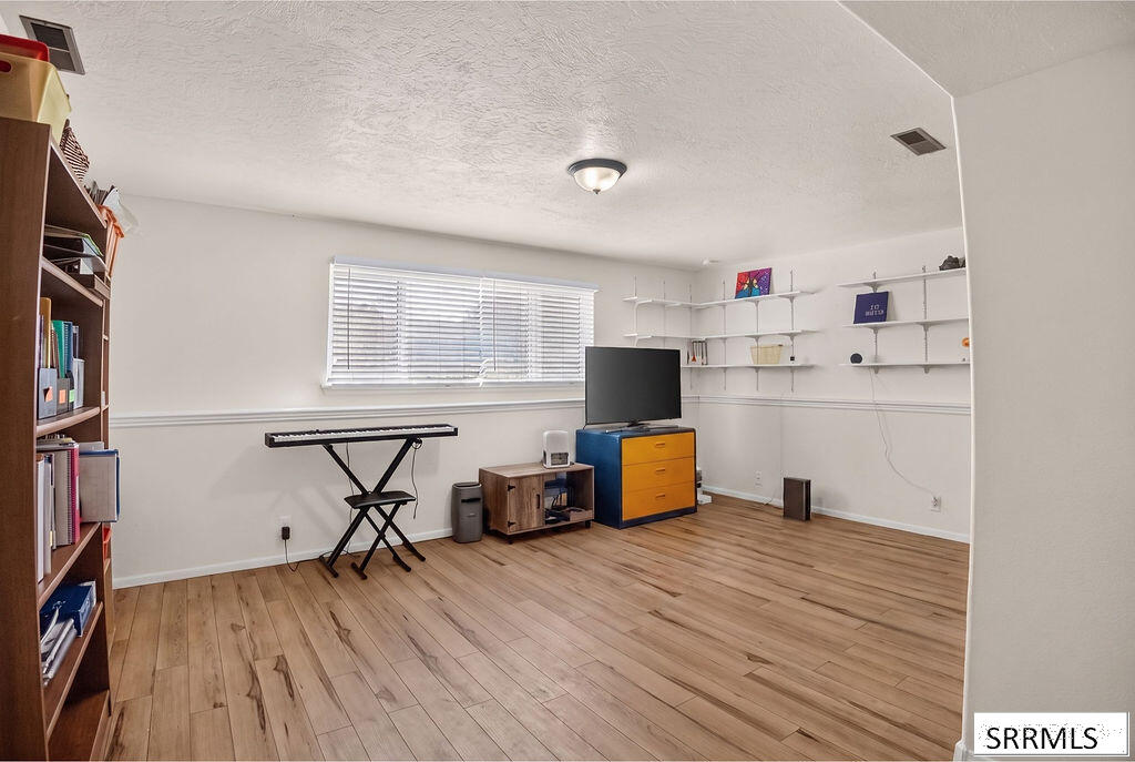 758 Callie Property Photo 24