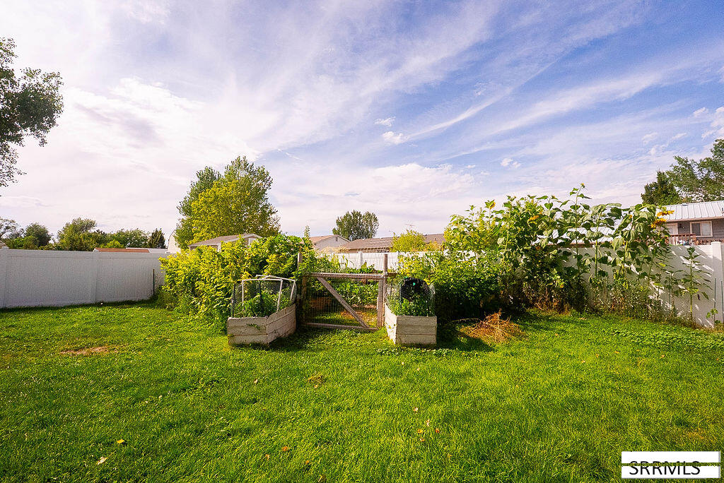 758 Callie Property Photo 34