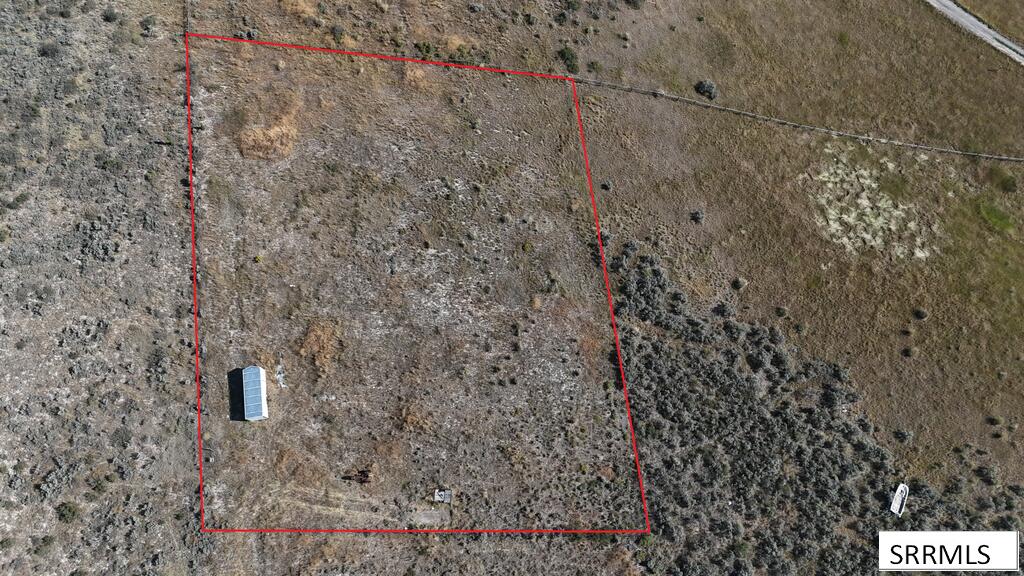 1662 Skyline Drive Property Photo 3