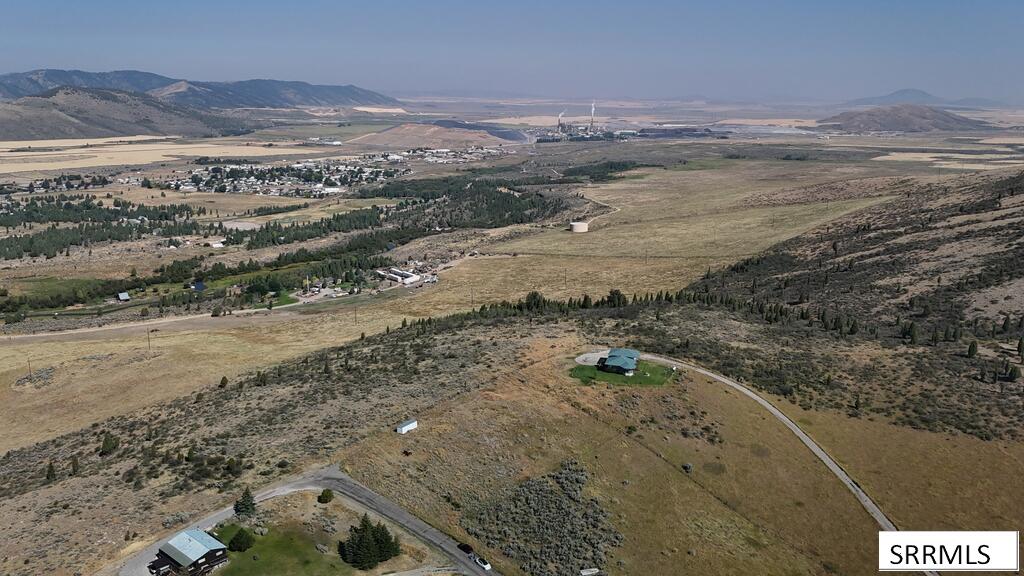 1662 Skyline Drive Property Photo 14