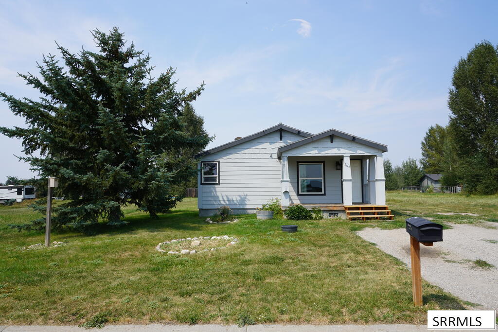 205 E Opal Avenue Property Photo 2
