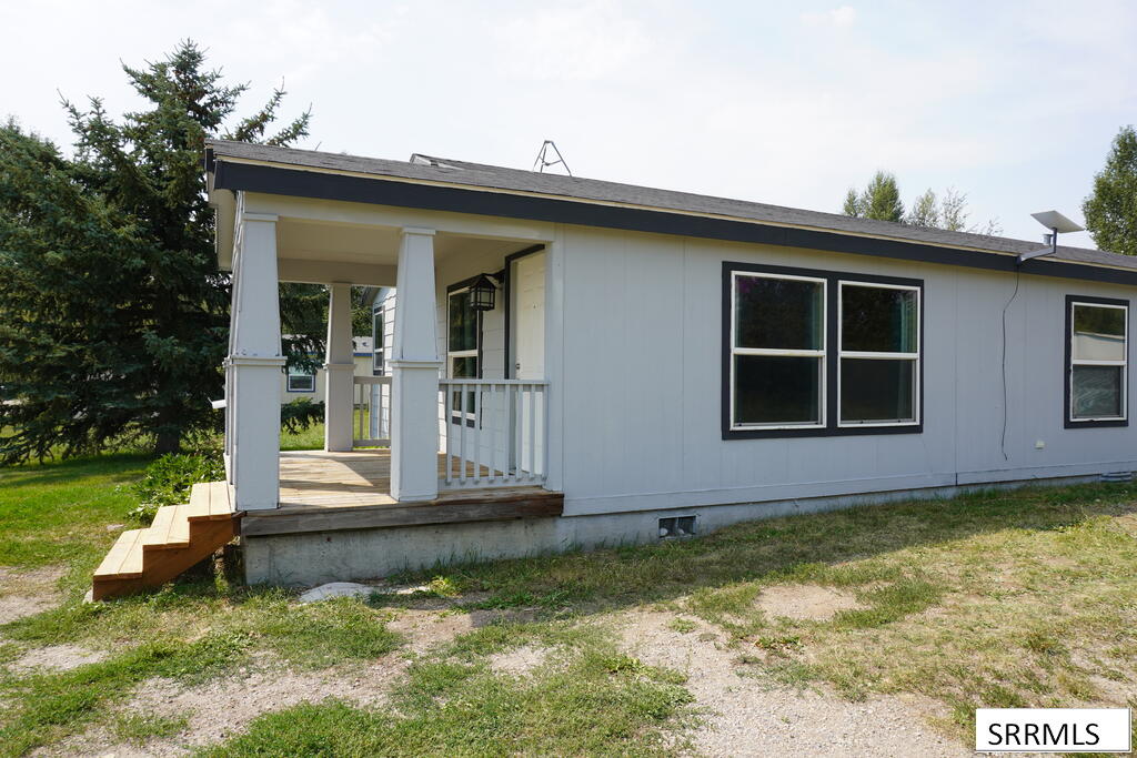 205 E Opal Avenue Property Photo 3